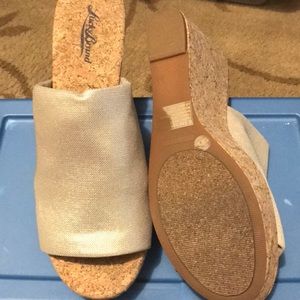 Lucky brand gold wedges size 8 1/2